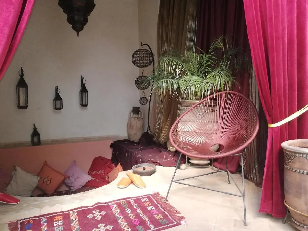Riad Ima Ia Μαρακές Δωμάτια σε οικογενειακή κατοικία